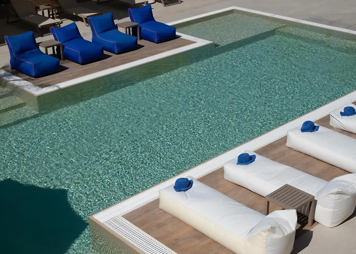 Lighthouse Boutique *