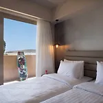 Lighthouse Boutique * براسونيسي