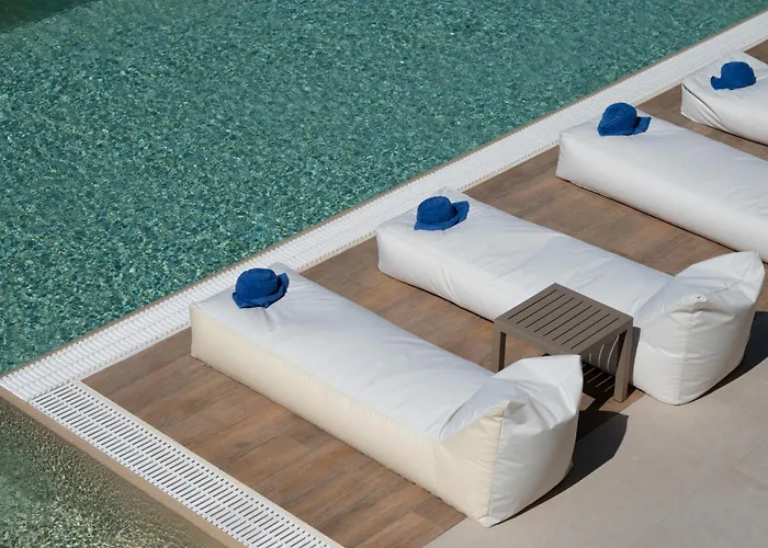 Lighthouse Boutique Otel *